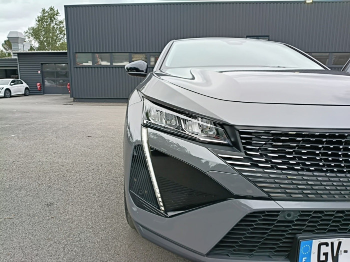 Peugeot 408 PHEV 180 e-EAT8 Allure