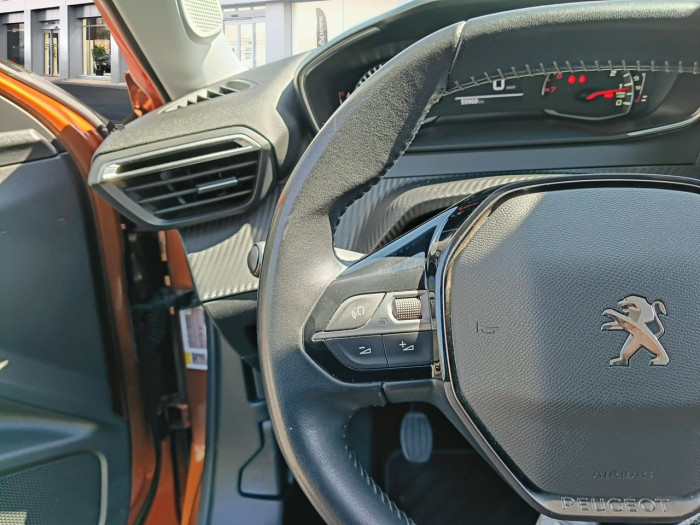 Peugeot 2008 PureTech 100 S&S BVM6 Active