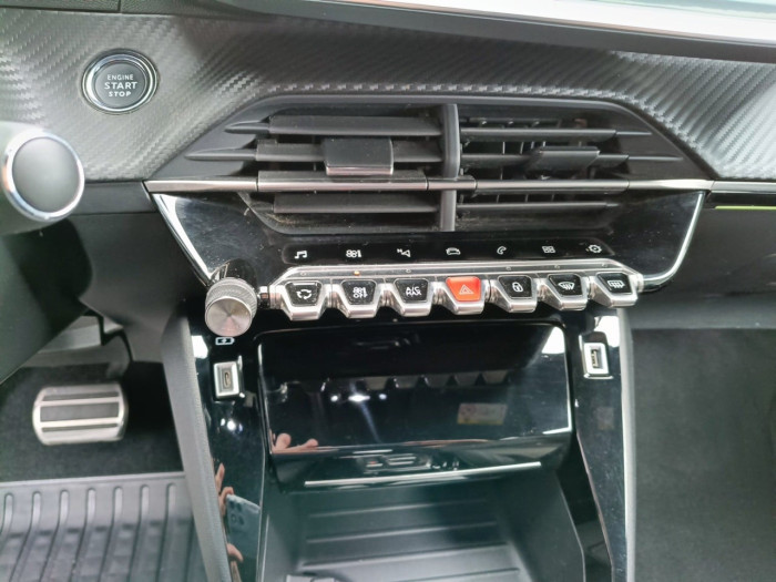 Peugeot 2008 BlueHDi 130 S&S EAT8 GT