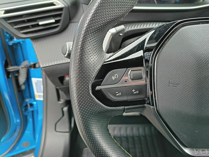 Peugeot 2008 BlueHDi 130 S&S EAT8 GT