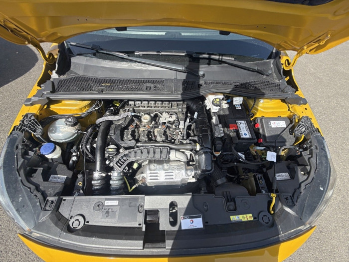 Peugeot 208 PureTech 100 S&S EAT8 GT