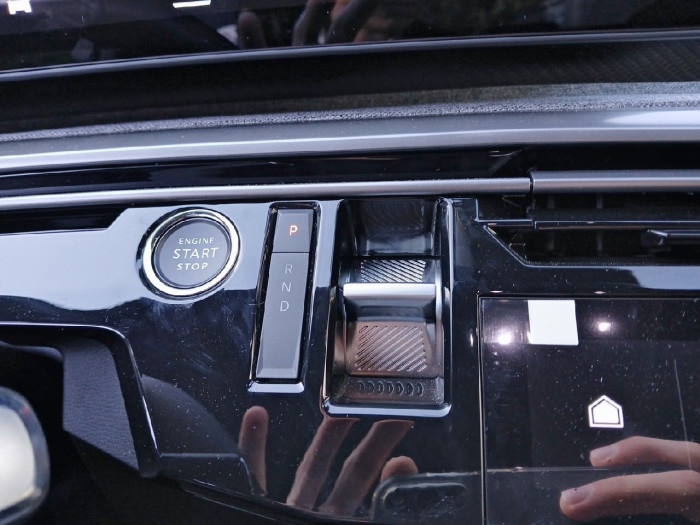 Peugeot 3008 ELECTRIQUE Nouveau 210 ch 73 kWh Allure