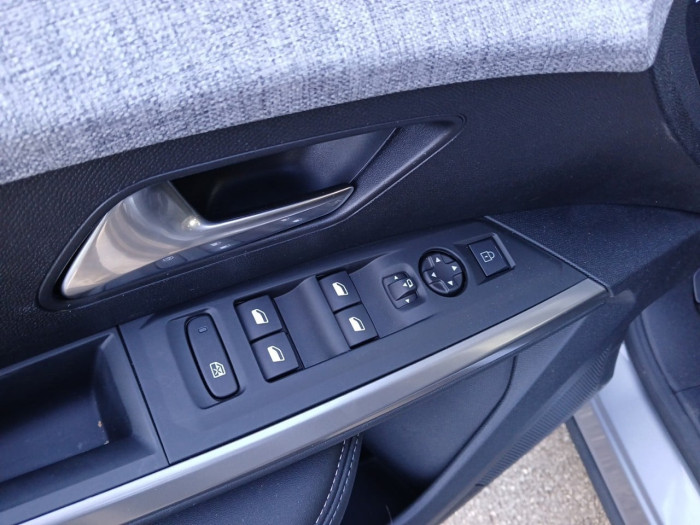 Peugeot 3008 ELECTRIQUE Nouveau 210 ch 73 kWh Allure
