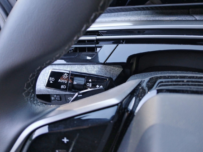 Peugeot 3008 ELECTRIQUE Nouveau 210 ch 73 kWh Allure