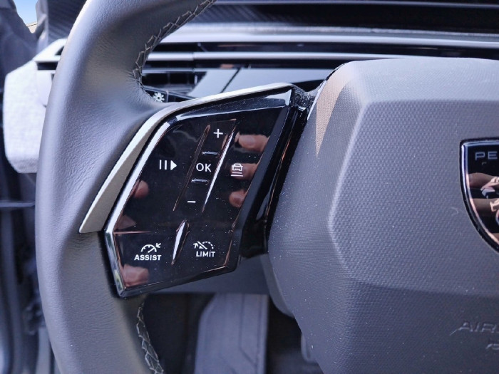 Peugeot 3008 ELECTRIQUE Nouveau 210 ch 73 kWh Allure