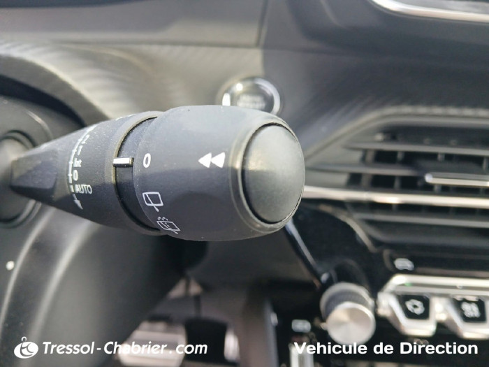 Peugeot 2008 Nouveau Hybrid 145 e-DCS6 GT