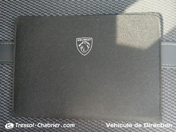Peugeot 2008 Nouveau Hybrid 145 e-DCS6 GT