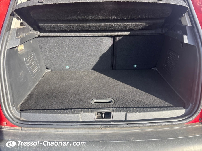 Renault CAPTUR TCe 120 Energy Intens EDC