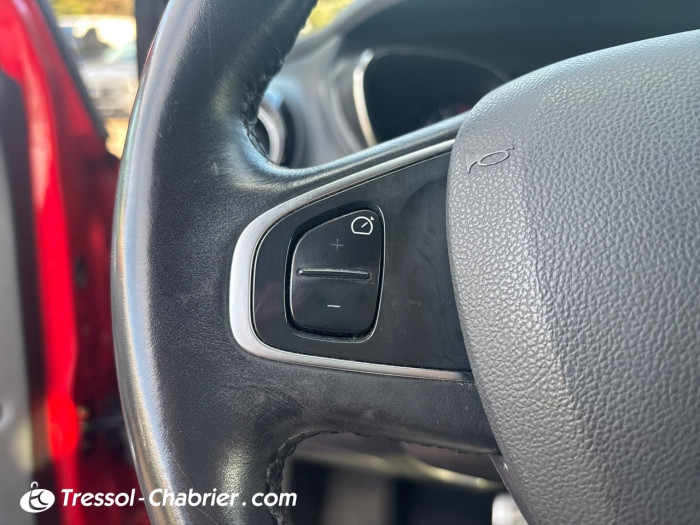 Renault CAPTUR TCe 120 Energy Intens EDC