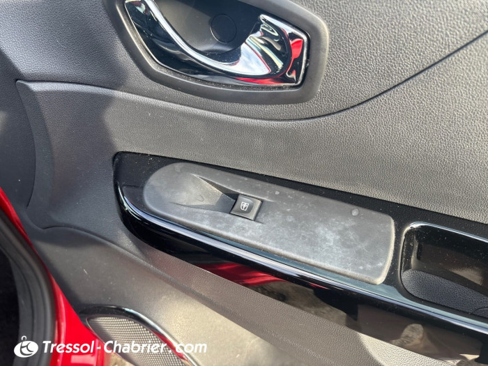 Renault CAPTUR TCe 120 Energy Intens EDC