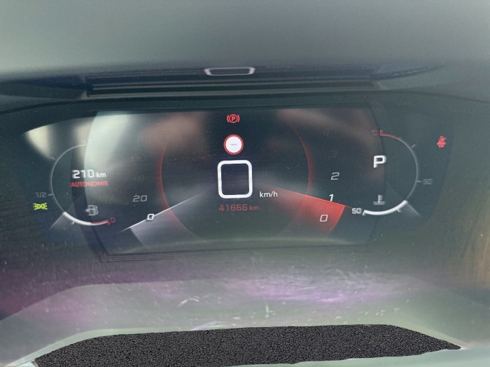 Peugeot 2008 PureTech 130 S&S EAT8 GT