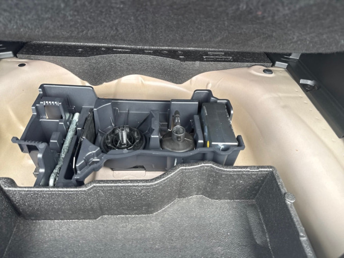 Peugeot 2008 PureTech 130 S&S EAT8 GT