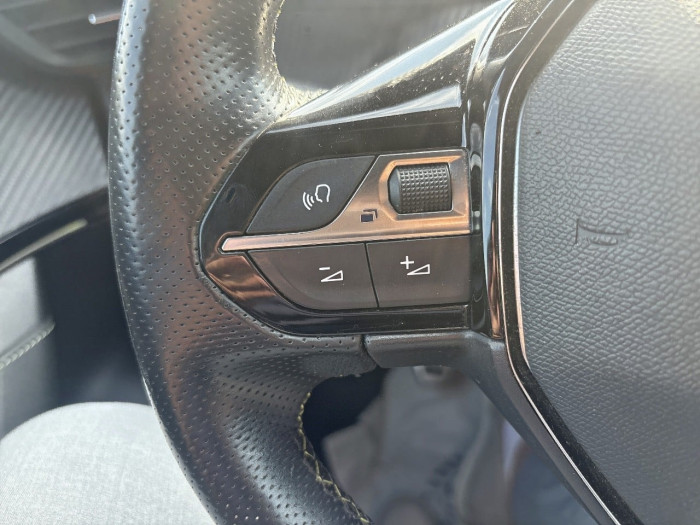 Peugeot 2008 BlueHDi 110 S&S BVM6 GT