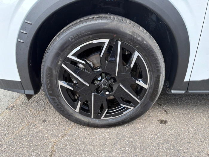 Peugeot 5008 Hybrid 136 e-DCS6 GT
