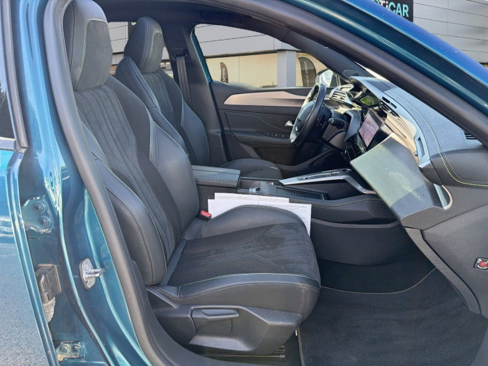 Peugeot 408 PureTech 130 ch S&S EAT8 GT