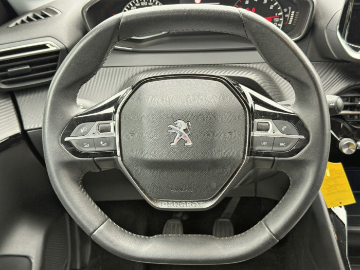 Peugeot 208 PureTech 75 S&S BVM5 Style