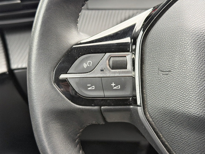 Peugeot 208 PureTech 75 S&S BVM5 Style
