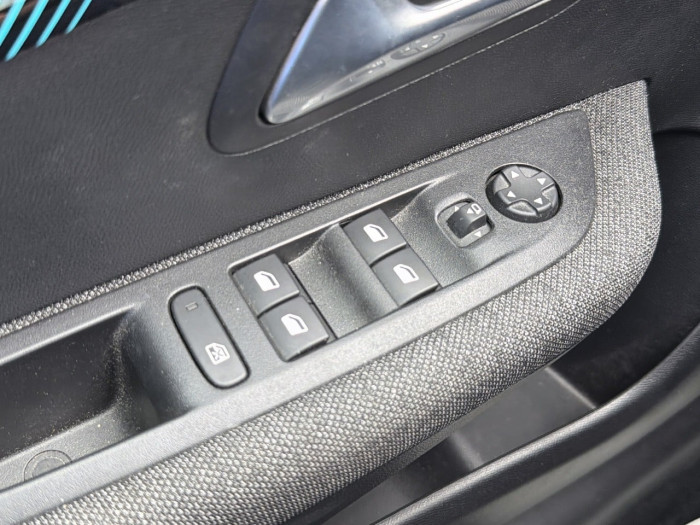 Peugeot 208 PureTech 75 S&S BVM5 Style