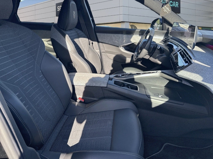 Peugeot 3008 Hybrid 136 e-DCS6 GT