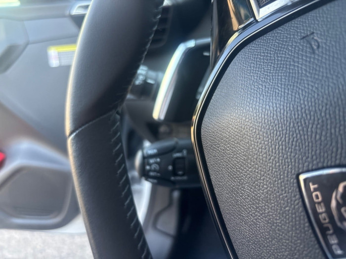Peugeot 208 Nouvelle Hybrid 110 ch e-DCS6 Allure