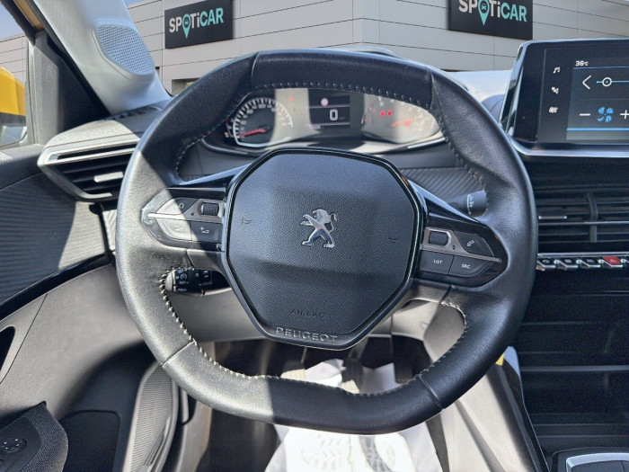 Peugeot 208 PureTech 100 S&S BVM6 Style