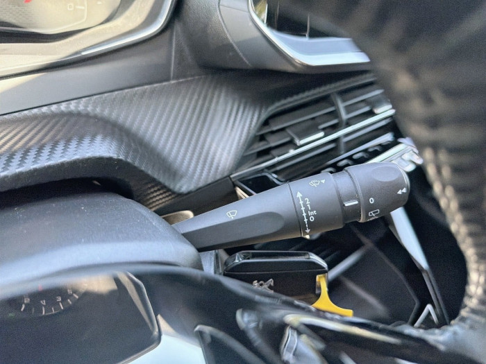 Peugeot 208 PureTech 100 S&S BVM6 Style