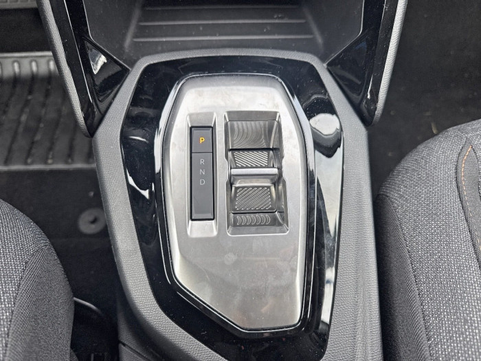 Peugeot 208 Hybrid 110 ch e-DCS6 Style