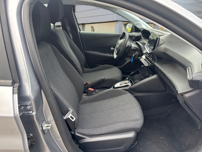 Peugeot 208 Hybrid 110 ch e-DCS6 Style