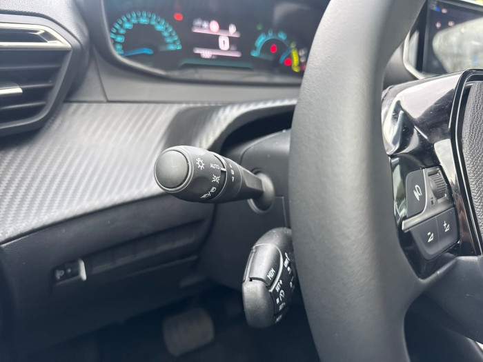 Peugeot 208 Hybrid 110 ch e-DCS6 Style