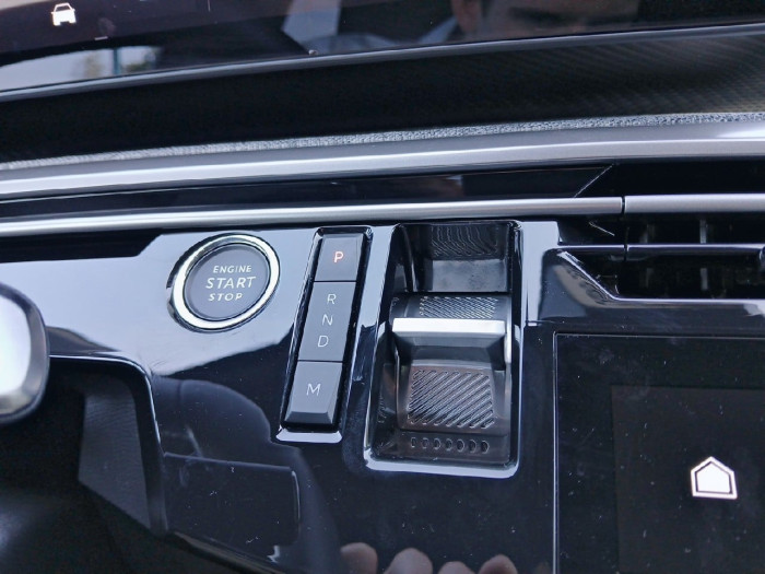 Peugeot 5008 Hybrid 145 ch e-DCS6 Allure