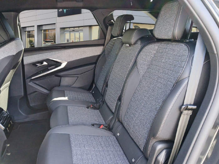 Peugeot 5008 Hybrid 145 ch e-DCS6 Allure