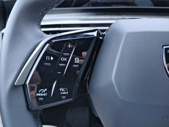 Peugeot 5008 Hybrid 145 ch e-DCS6 Allure