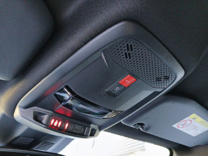 Peugeot 208 Hybrid 145 ch e-DCS6 GT