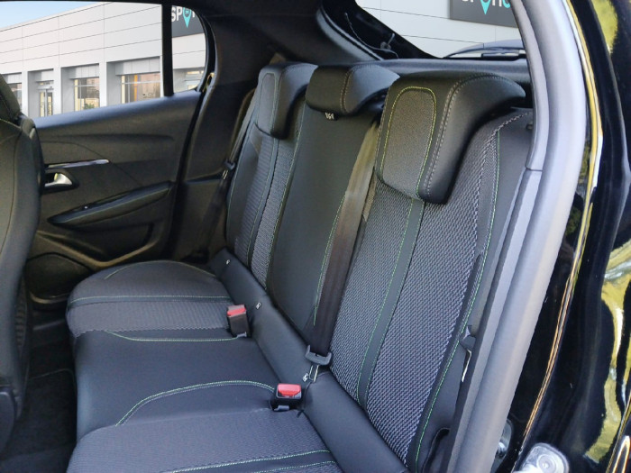 Peugeot 208 Hybrid 145 ch e-DCS6 GT
