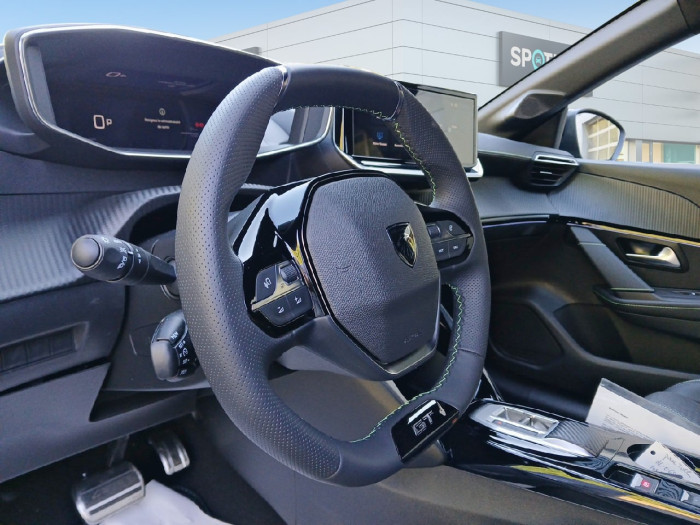 Peugeot 208 Hybrid 145 ch e-DCS6 GT