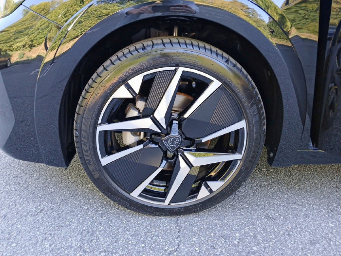 Peugeot 208 Hybrid 145 ch e-DCS6 GT