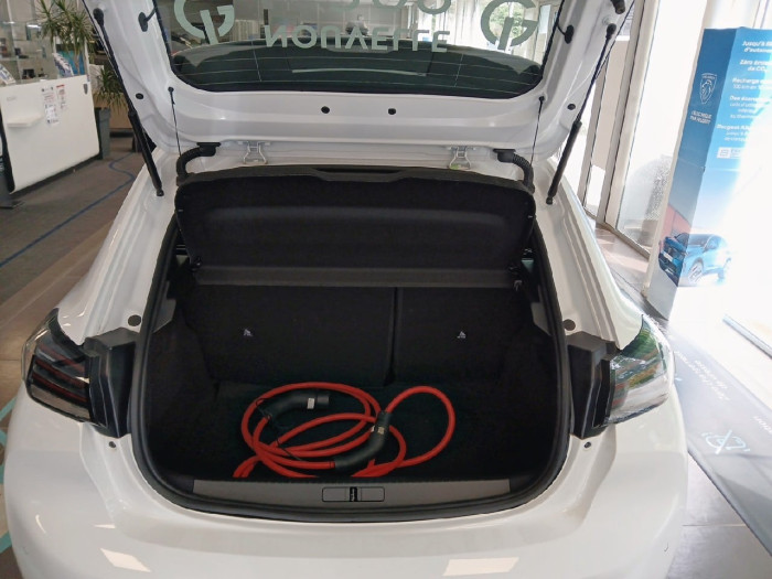 Peugeot 208 ELECTRIQUE 50 kWh 136ch Active