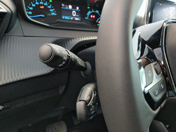 Peugeot 208 ELECTRIQUE 50 kWh 136ch Active