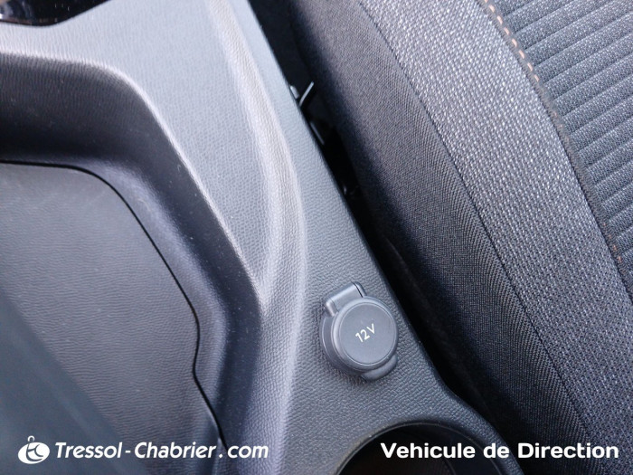 Peugeot 2008 Nouveau Hybrid 145 e-DCS6 Style