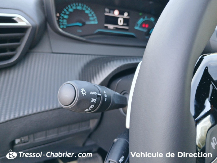 Peugeot 2008 Nouveau Hybrid 145 e-DCS6 Style