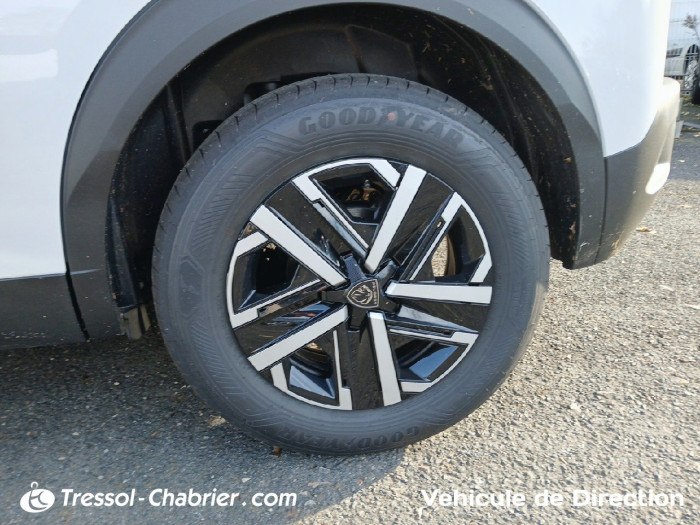 Peugeot 2008 Nouveau Hybrid 145 e-DCS6 Style