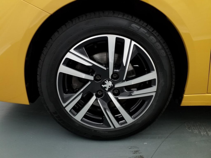 Peugeot 208 PureTech 100 S&S BVM6 Allure