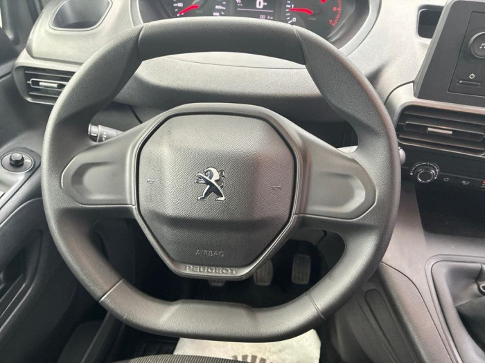 Peugeot PARTNER FOURGON M 950 KG BLUEHDI 130 S&S BVM6