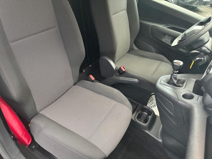Peugeot PARTNER FOURGON M 950 KG BLUEHDI 130 S&S BVM6