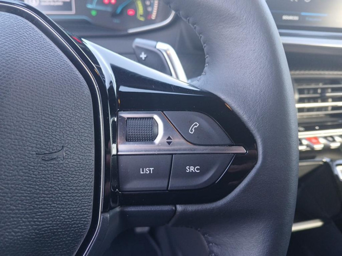 Peugeot 2008 Nouveau Hybrid 145 e-DCS6 Style