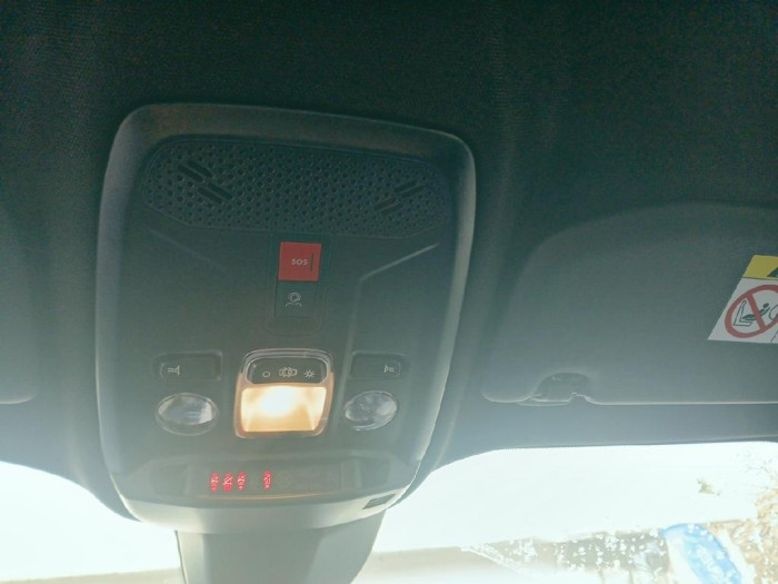 Peugeot 2008 Nouveau Hybrid 145 e-DCS6 Style