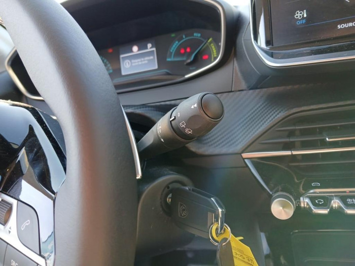 Peugeot 208 Nouvelle Hybrid 110 ch e-DCS6 Style