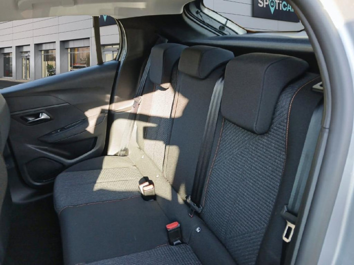 Peugeot 208 Nouvelle Hybrid 110 ch e-DCS6 Style