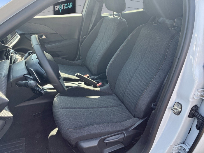 Peugeot 2008 Nouveau Hybrid 145 e-DCS6 Style