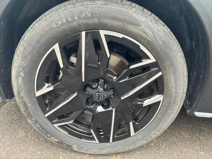 Peugeot 5008 Hybrid 145 ch e-DCS6 GT